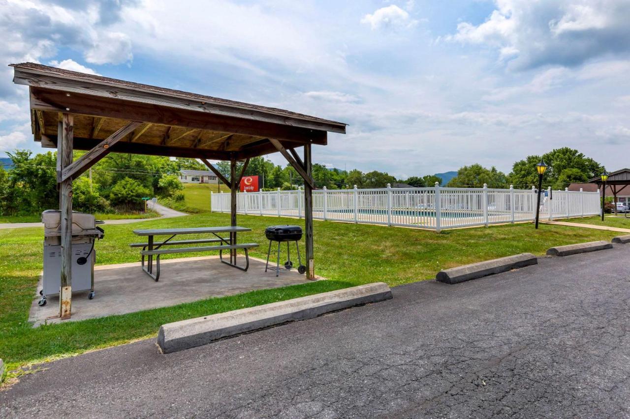Econo Lodge Woodstock - Shenandoah Valley I-81 Exterior photo