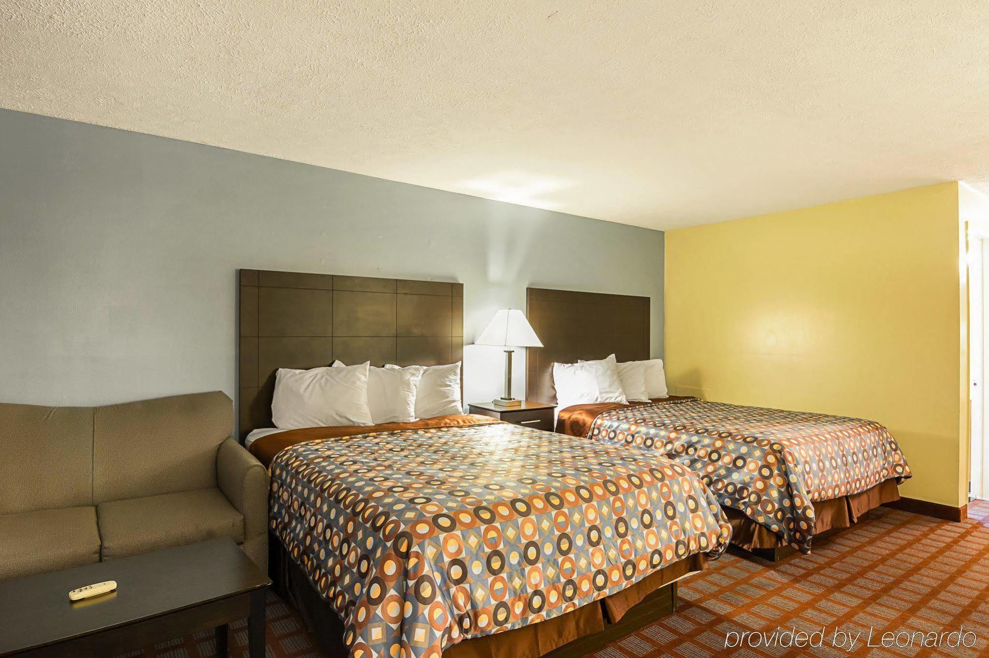 Econo Lodge Woodstock - Shenandoah Valley I-81 Exterior photo